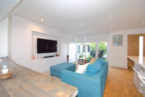 Photo 8- click for photo gallery